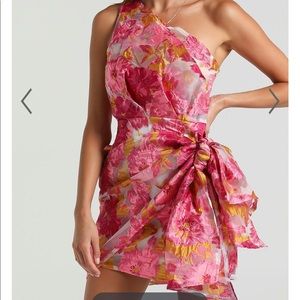 BRAILEY DRESS IN PINK FLORAL